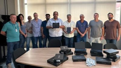 Prefeitura de São Carlos entrega tablets para ampliar a digitalização da fiscalização