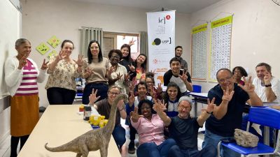 EJA de São Carlos inicia ciclo de oficinas com atividade sobre dinossauros