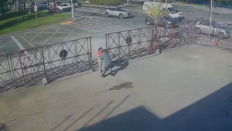 Bebê é salvo após bombeiro fazer manobra de desengasgo em Sorocaba