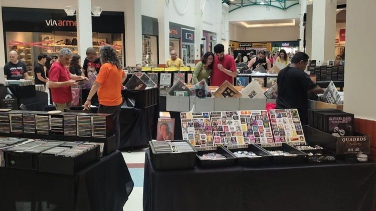 Feira de Discos retorna ao Shopping São Carlos para sua 5ª edição