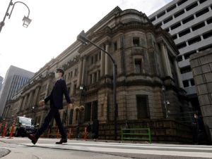Economia do Japão está abaixo da capacidade e juros baixos podem permanecer em vigor