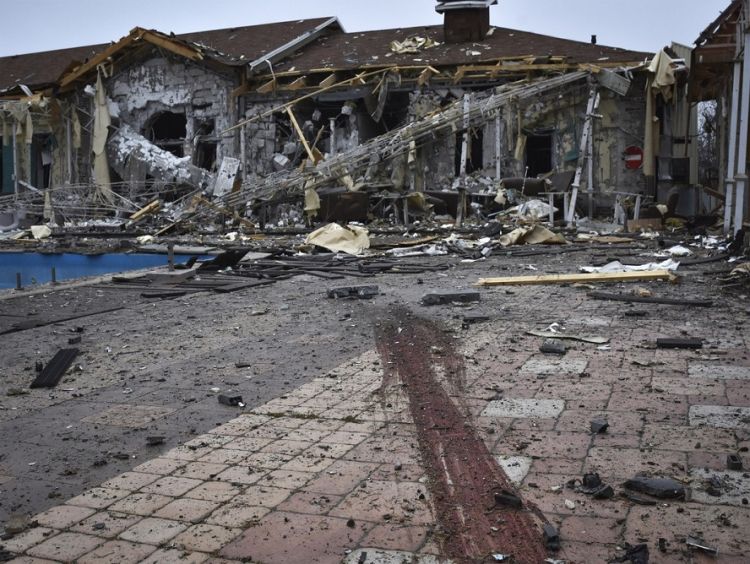 Bombardeio russo na região de Zaporizhzhia deixa três civis mortos