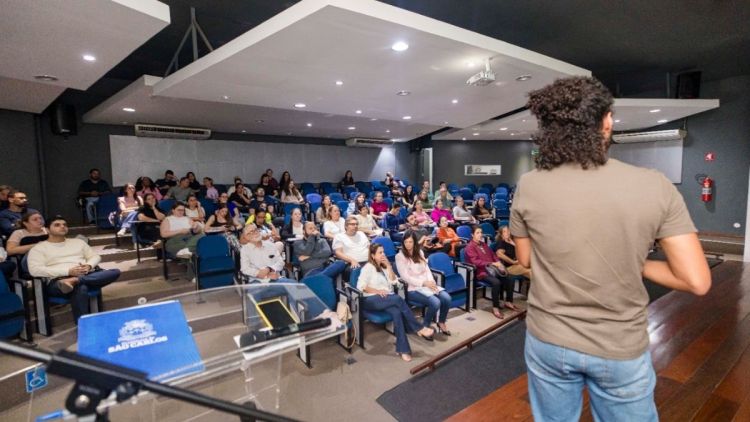 Médicos da Região Coração participam de oficina de atualização em arboviroses em São Carlos