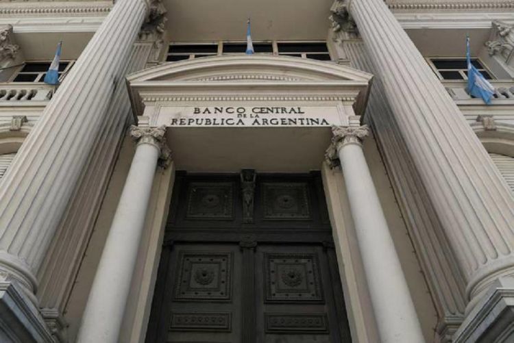 Argentina recebe comitiva do FMI nesta quinta-feira para renegociar acordo de dívida