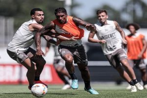 Corinthians faz penúltimo treino antes de estreia na Sul-Americana
