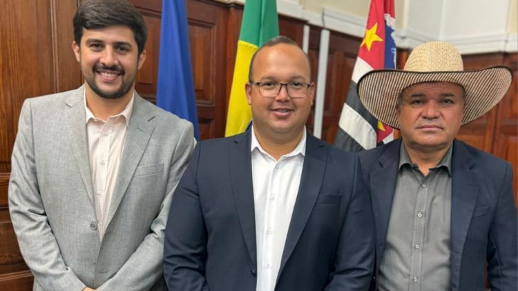 Comissão da Pessoa com Deficiência e Mobilidade Reduzida alerta prefeitura sobre falta de acessibilidade nas calçadas de São Carlos