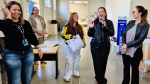 São Carlos treina voluntários para projeto de acuidade visual nas escolas