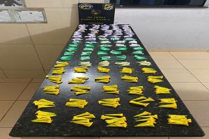 Força Tática apreende drogas no Residencial Parati