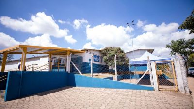 Prefeitura abre licitação de R$ 1,8 milhão para construir quadra coberta em escola do Jardim Araucária