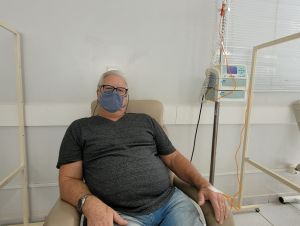 “Nós temos que lutar”, diz paciente em tratamento contra o câncer na Santa Casa de São Carlos