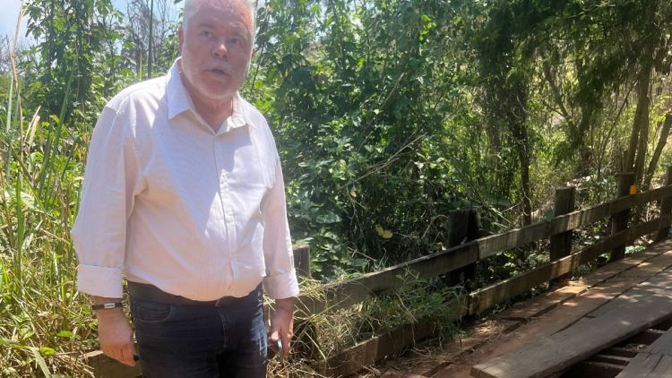 No Aracy 2 - “Passarela oferece risco aos moradores”, afirma Lineu