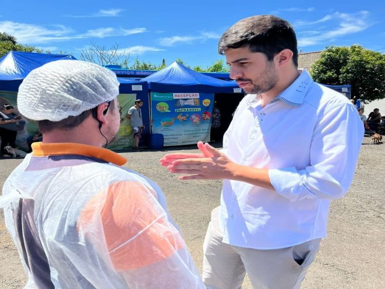 Vereador Bruno Zancheta acompanha mutirão de castrações no Santa Felícia