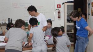 Parceiros da Escola da Uniara recebe alunos do ensino fundamental