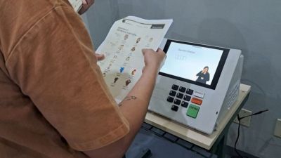 TRE-SP regulariza títulos de eleitor e apresenta oficinas sobre cidadania em penitenciária feminina