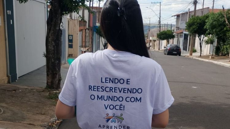 Secretaria de Educação realiza busca ativa para matrículas na EJA