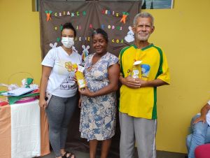 Famílias do Programa Criança Feliz de Ibaté recebem lembrança de Páscoa