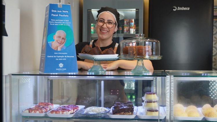 Dr. Café inaugura na Santa Casa com urna da Nota Fiscal Paulista