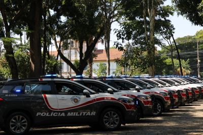 Três suspeitos são presos em flagrante com drogas e anabolizantes