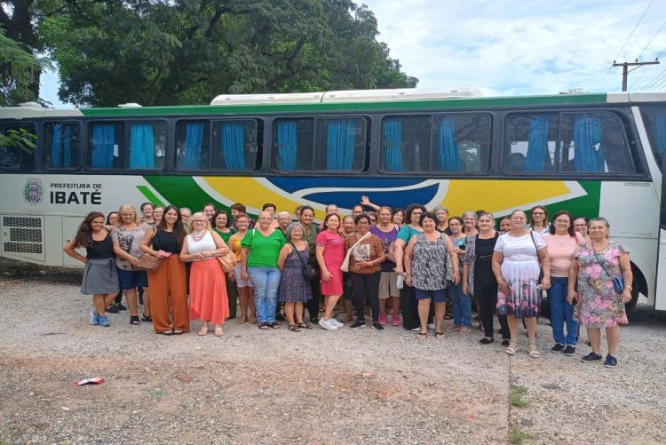 IBATÉ | Frequentadores do Centro de Convivência da Melhor Idade visitam Porto Ferreira