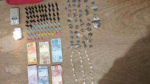 Polícia apreende drogas e dinheiro durante ocorrência de tráfico no Cristo Redentor