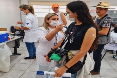 Saúde vai realizar plantão de vacinação contra gripe e covid-19 neste sábado