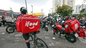 Brasil tem 2 milhões de pessoas que trabalham por meio de aplicativos