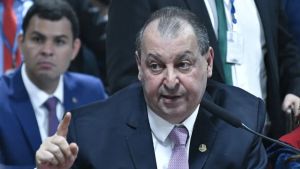 Relator da PEC da escala 6x1 no Senado mantém texto aprovado na Câmara