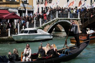 Taxa diária para turista começa a ser cobrada em Veneza