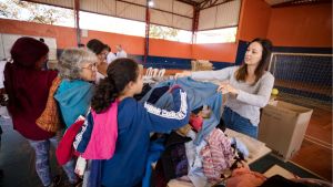 fundo social de solidariedade realiza bazar itinerante no santa felícia