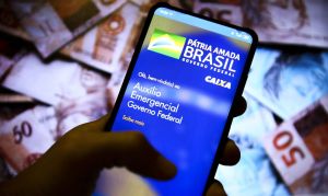 Auxílio Brasil é pago a beneficiários com NIS de final 7