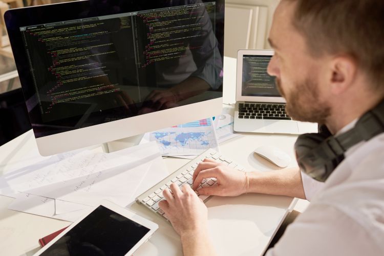 Projeto de São Carlos vence o Hackathon UniCesumar em parceria com o Google Cloud