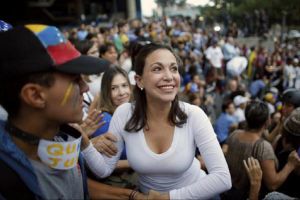 Maduro afasta María Corina Machado da disputa venezuelana
