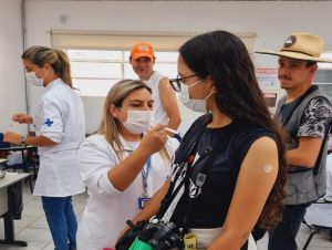 Secretaria de Saúde fará plantões de vacinação noturnos e aos finais de semana contra gripe e covid-19