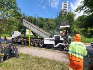 Prefeitura realiza recape na Avenida Francisco Pereira Lopes