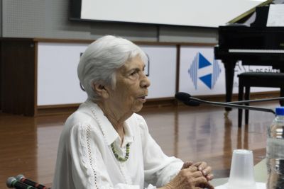 Profª Yvonne Mascarenhas (IFSC/USP) conquista prêmio “Carolina Bori Ciência &amp; Mulher”