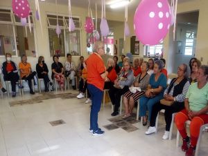 Centro de referência do idoso &#039;Vera Lúcia Pilla&#039; promoveu confraternização com usuários