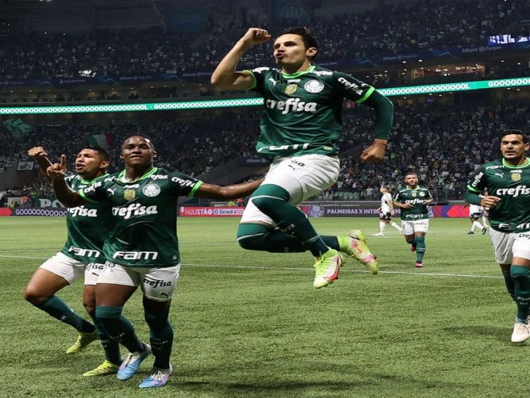 Palmeiras chega a 10 jogos em 2023 com título, invencibilidade e liderança do Paulistão