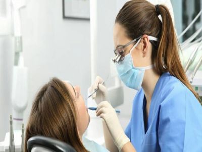 Quem tem HIV pode fazer implantes dentários?