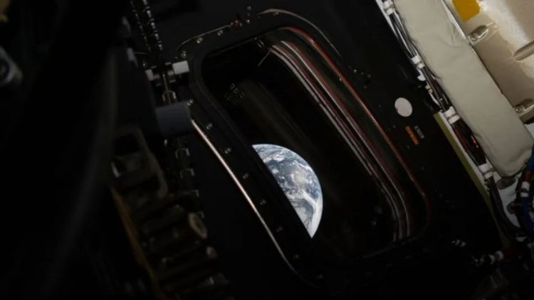 Tem Wi-Fi no espaço? Veja como a Nasa consegue divulgar imagens da missão Artemis II