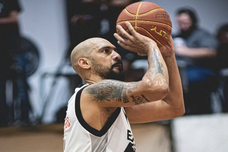 Vasco vence o Unifacisa em confronto direto e sobe na tabela do NBB