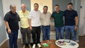 Vereadores Edson Ferraz e Thiago de Jesus visitam o prefeito em exercício Roselei Françoso