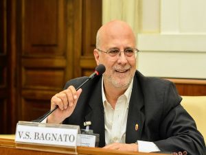 Cientista de São Carlos promove encontro sobre avanços da ciência quântica na Academia de Ciências do Vaticano