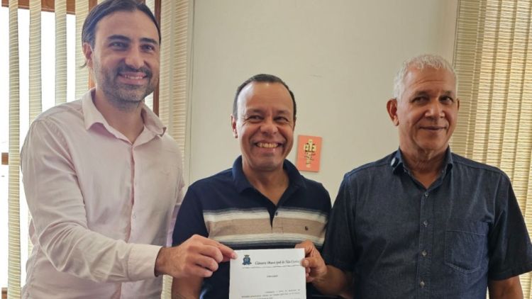 Ronaldo Mota toma posse como vereador e assume mandato pelo PSOL na Câmara de São Carlos