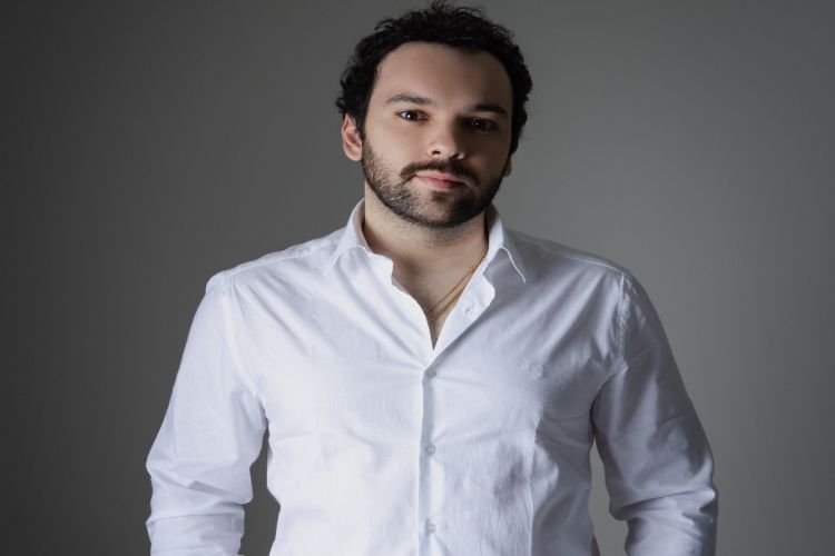 Araraquara recebe o humorista Raphael Ghanem