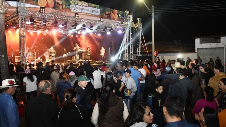 Festa da Laranja com Açúcar movimenta Santa Eudóxia neste fim de semana