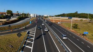 SP 304 ganha duas faixas por sentido no km 169 e melhora fluidez do tráfego em Piracicaba
