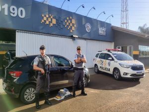 Polícia Rodoviária prende casal e apreende 19 kg de cocaína em Jaú