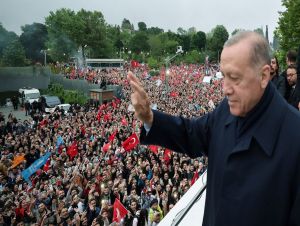 Turquia reelege Erdogan para mais cinco anos no poder