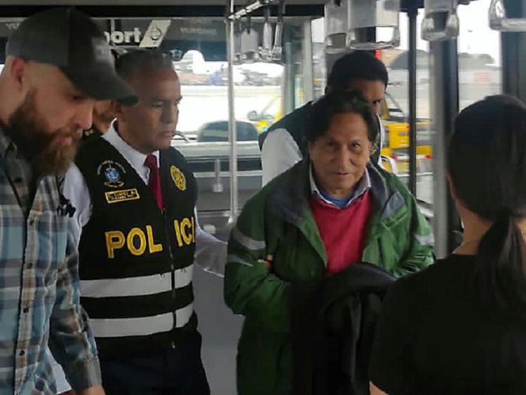 Ex-presidente peruano Alejandro Toledo é preso por corrupção no caso Odebrech