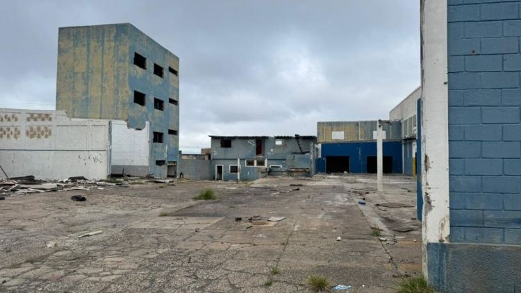 Vereador Jùlio Cesar reforça cobrança por fiscalização na Vila Izabel